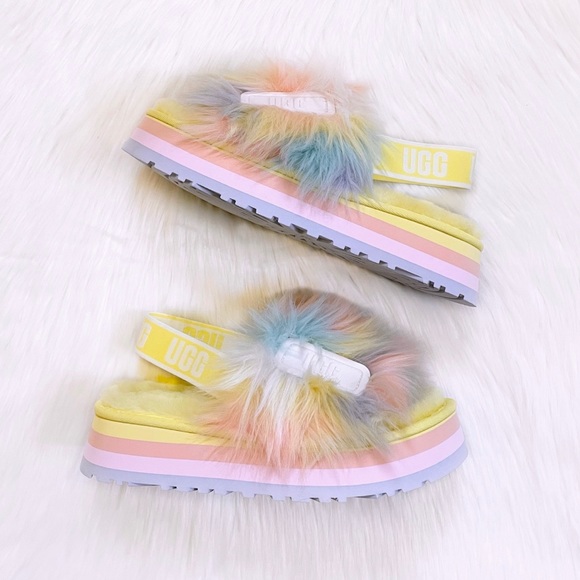 UGG Women’s Disco Slide Tie Dye Platform Sandals - Picture 6 of 8